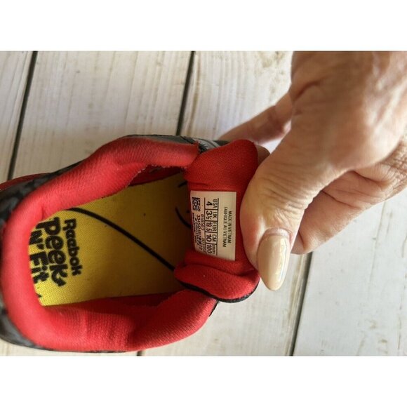 Reebok Classic Youth toddler size 4 Shark Shoes black slip on rubber sole - Picture 6 of 6